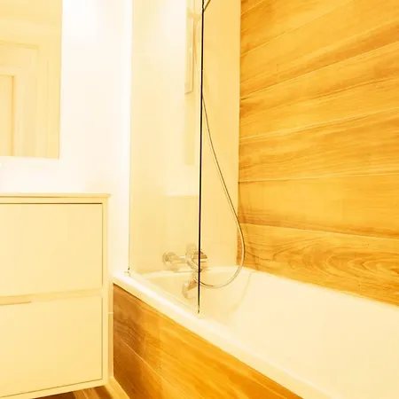 Medes Platja أولاستارتيت
